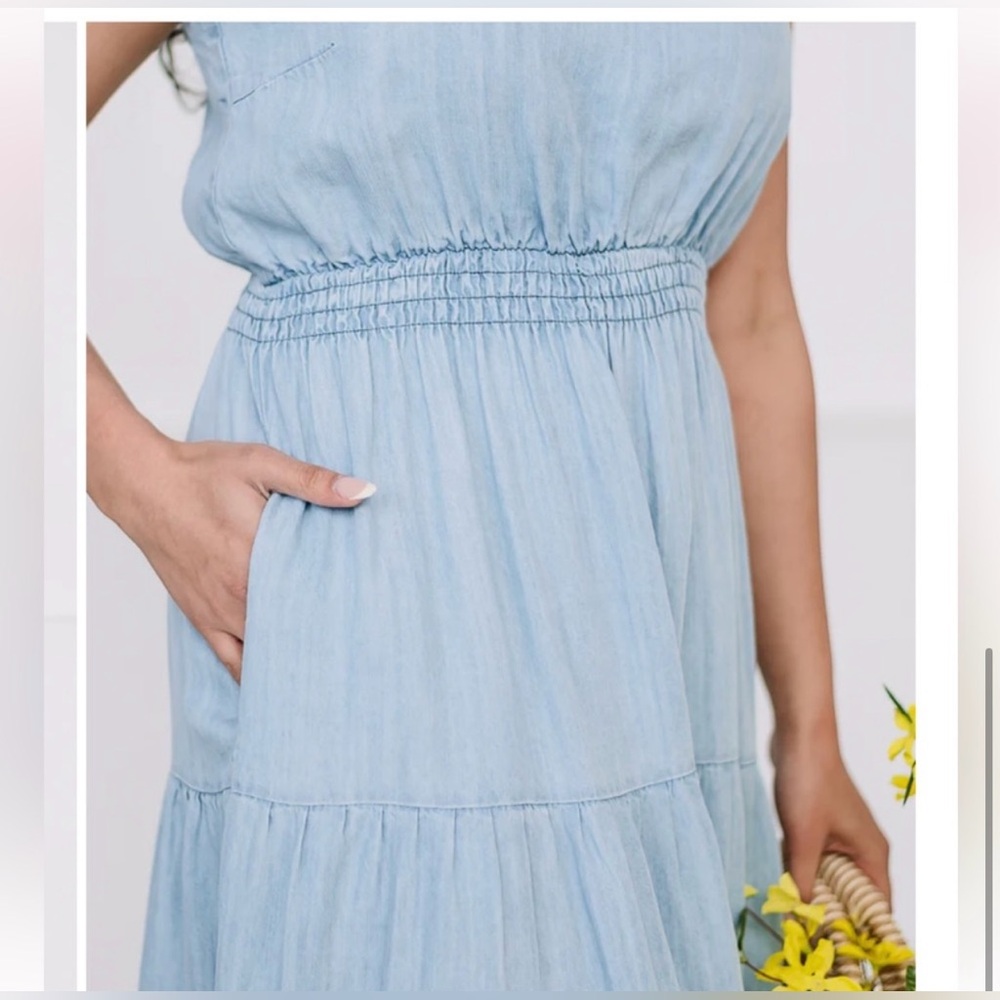 Easel BLUEBONNET BREEZE DENIM MAXI DRESS
Small NWT - Picture 6 of 15